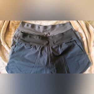 UNIQLO Women's Black Athletic Shorts PACK